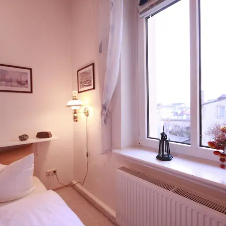 Warnemuende Seebrise Ref 50356 *