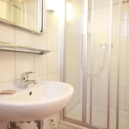 Warnemuende Seebrise Ref 50356 * Rostock